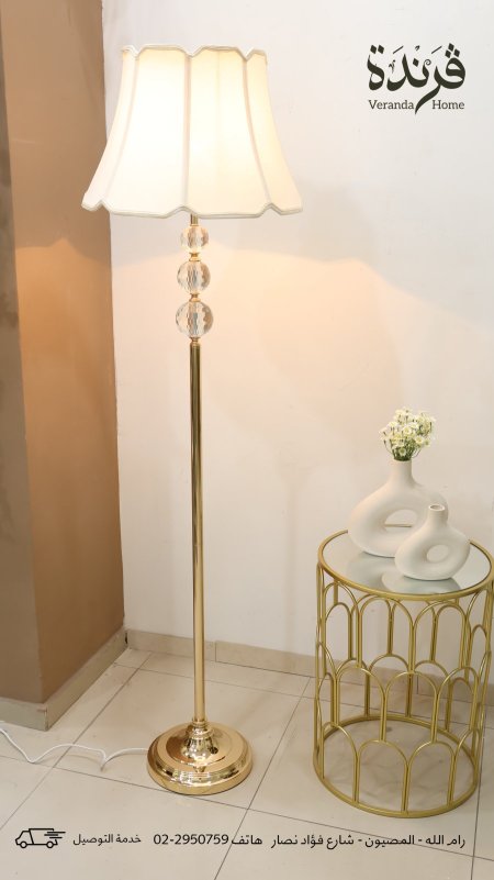 اضاءة جانبية مع كرات كريستال